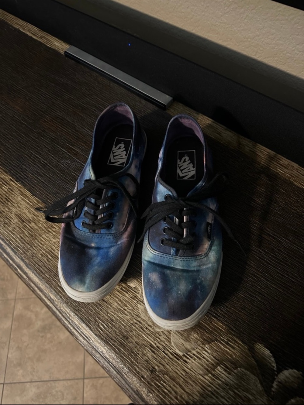 Galaxy Vans 7.5 - Picture 2 of 7